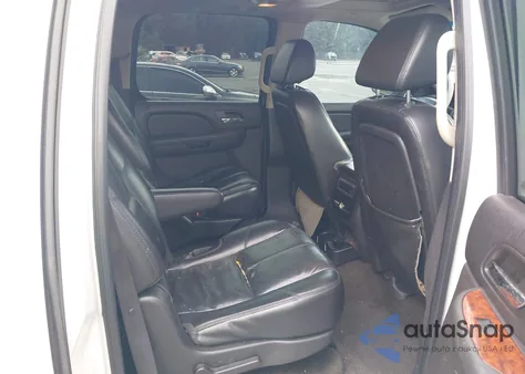 2007 Chevrolet Suburban 1500 Ltz from USA, damaged, VIN 3GNFC16037G224925